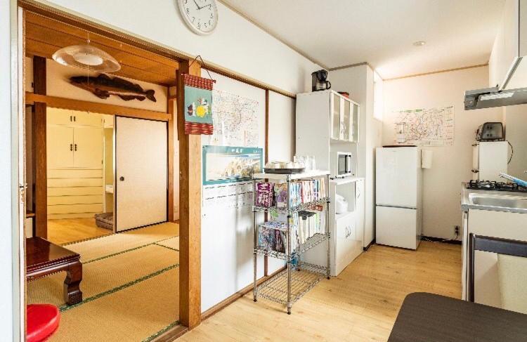 板東ビル Casa de hóspedes *